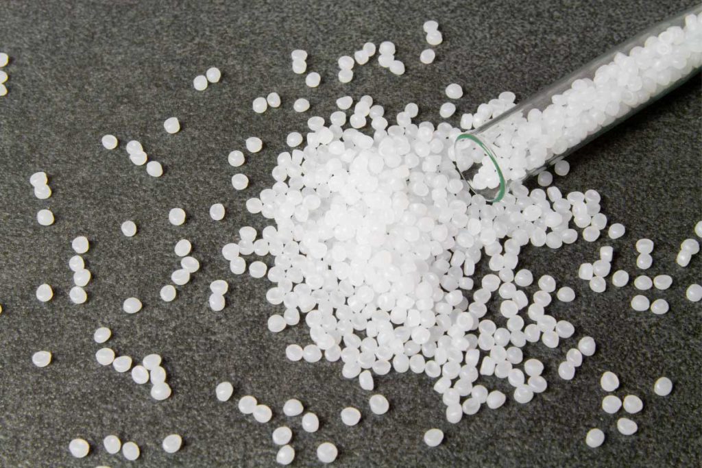 استرچ پلی اتیلن | بررسی ویژگیها، قیمت و مزایا 1 ماده اولیه پلی اتیلن